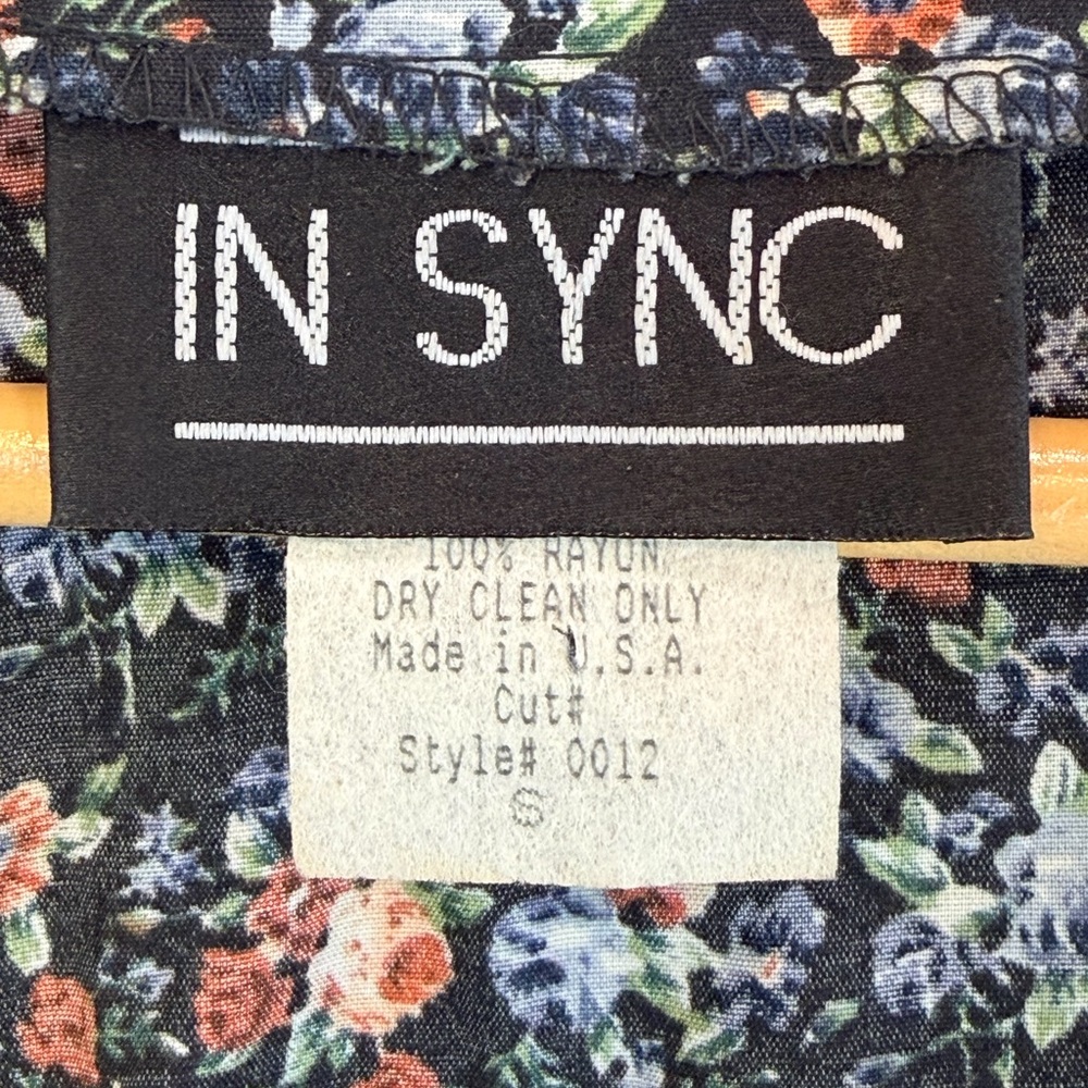 Vintage In Sync Ditsy Floral Button-Front Blouse Cotagecore Tie-Hem Vest Top -S - Picture 3 of 8